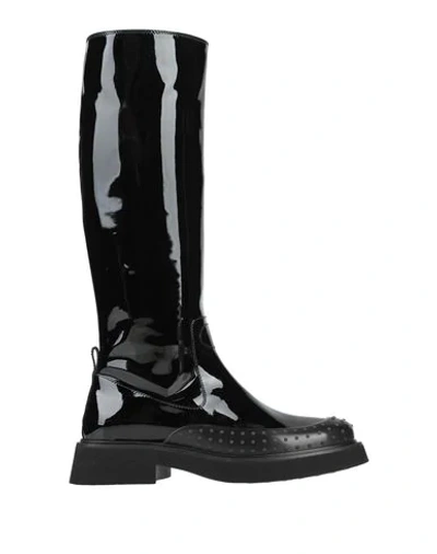 Tod's Knee Boots In Black
