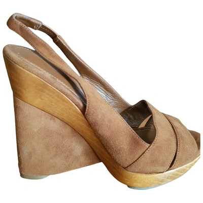 Pre-owned Gianvito Rossi Sandals In Camel