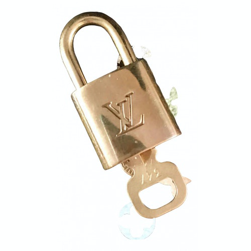 Louis Vuitton Lockit Pendant Gold | Paul Smith