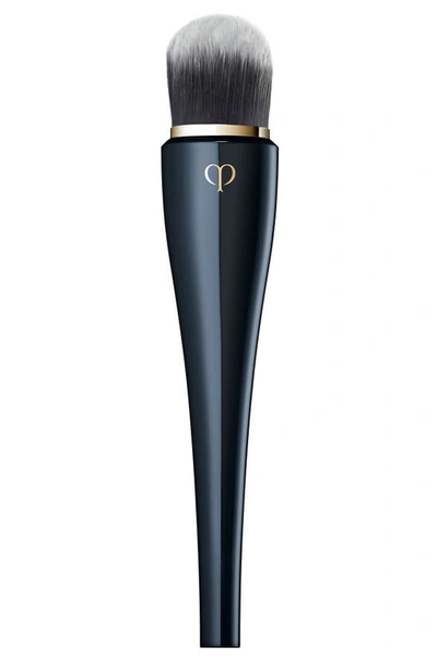 CLÉ DE PEAU BEAUTÉ LIGHT COVERAGE FOUNDATION BRUSH,16185