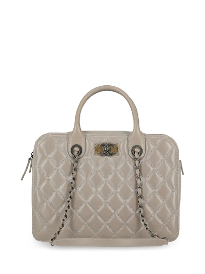 Pre-owned Chanel Leather Shoulder Bag In Grey