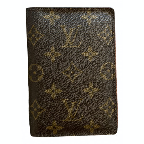 Lv Passport Cover Reviewed
