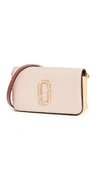 The Marc Jacobs Snapshot Crossbody With Chain In New Rose Multi