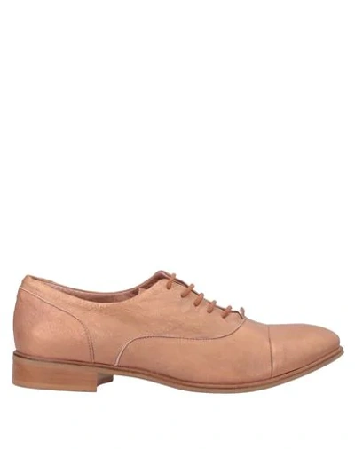 Alysi Lace-up Shoes In Brown