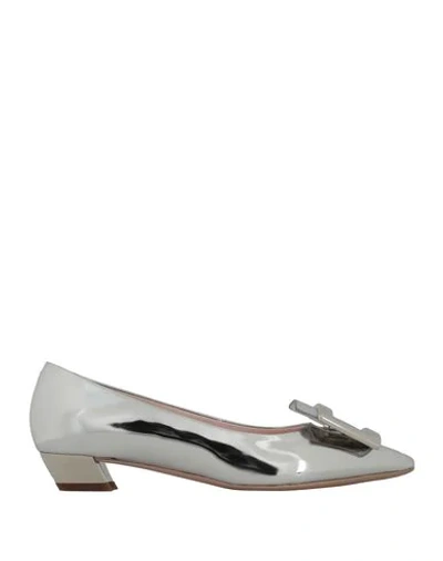 Roger Vivier Pumps In Silver