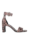 Janet & Janet Sandals In Pastel Pink