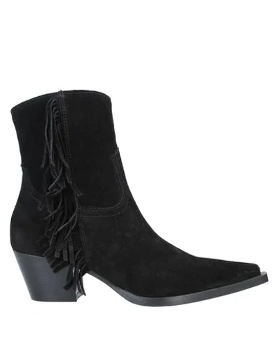 Pinko Ankle Boots In Black