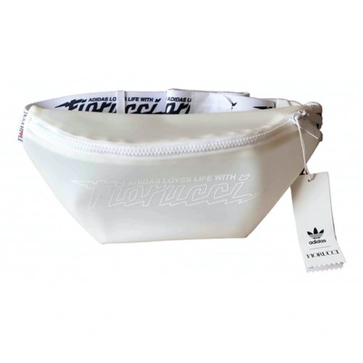 Pre-owned Adidas Originals White Clutch Bag