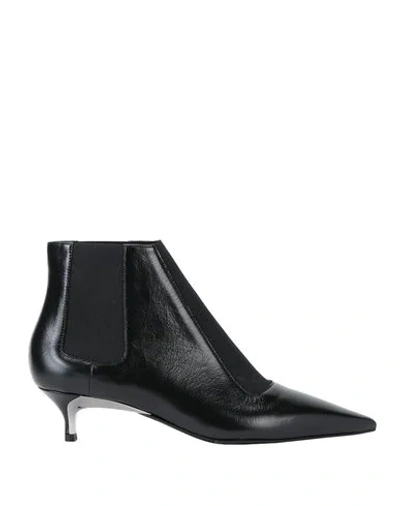 Furla Doris Model Ankle Boot In Black Smooth Leather In Nero