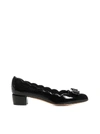Ferragamo Vara Bow Scalloped Leather Pumps In Nero