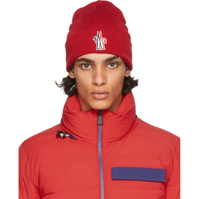 Moncler Embroidered-logo Knitted Beanie In Red