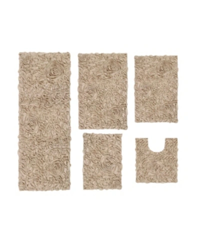 Home Weavers Bellflower Bath Rug 5 Pc Bedding In Linen