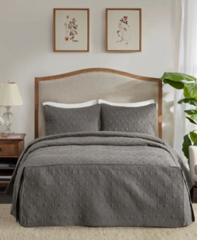 MADISON PARK QUEBEC OPEN CORNER PLEATED QUILTED BEDSPREAD, KING