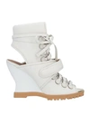 Chloé Ankle Boots In Light Grey