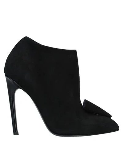 Alain Tondowski Ankle Boots In Black