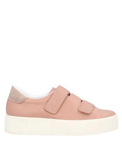 Lemaré Sneakers In Pastel Pink