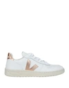 Veja Logo Low-top Trainers In White