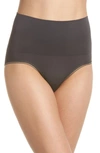 YUMMIE ULTRALIGHT SEAMLESS SHAPING BRIEFS,YT5-158