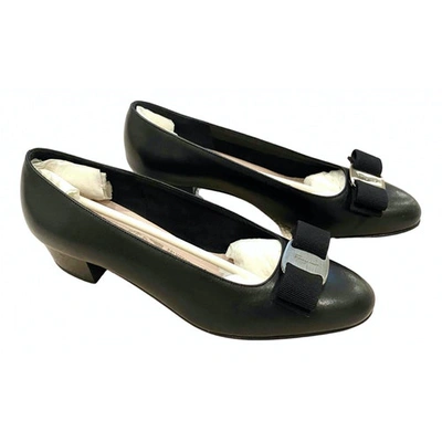 Pre-owned Ferragamo Leather Heels In Black