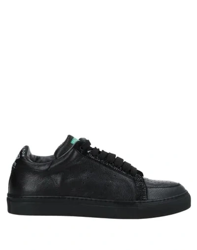 Cesare Paciotti Sneakers In Black