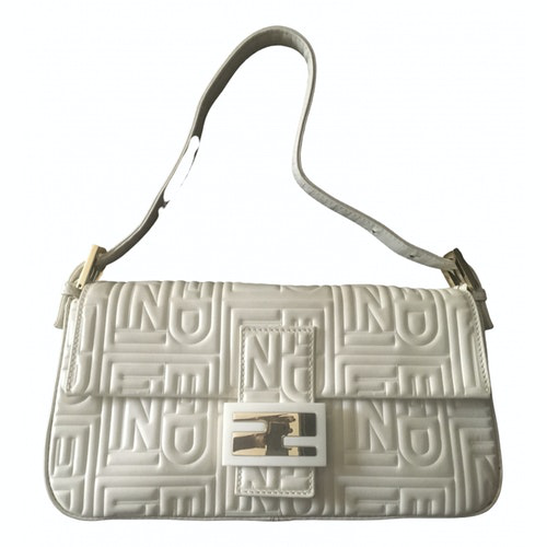 fendi baguette pre owned