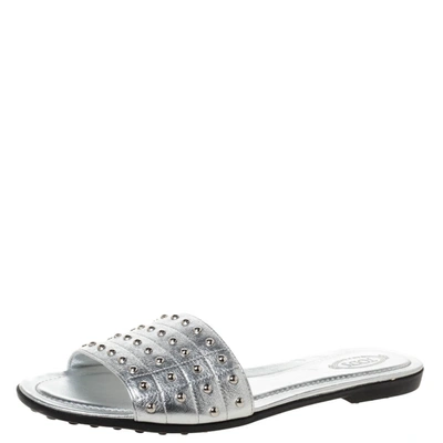 Pre-owned Tod's Silver Leather Studded Flat Slides Size 41