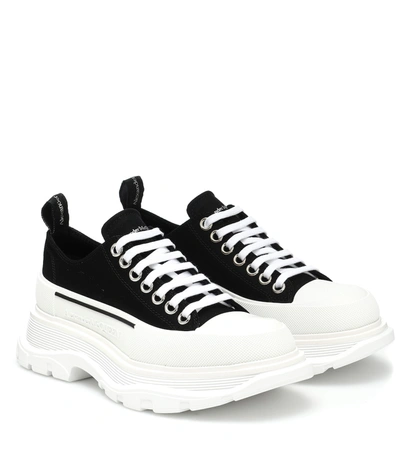 Alexander Mcqueen 'tread Slick' White Sneakers With Oversized Platform In Cotton Woman In Black White