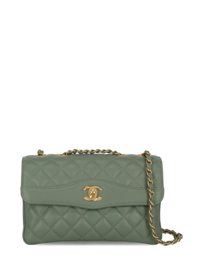 Pre-owned Chanel Leather Shoulder Bag In Green