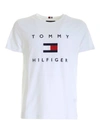 TOMMY HILFIGER TOMMY FLAG HILFIGER T-SHIRT IN WHITE