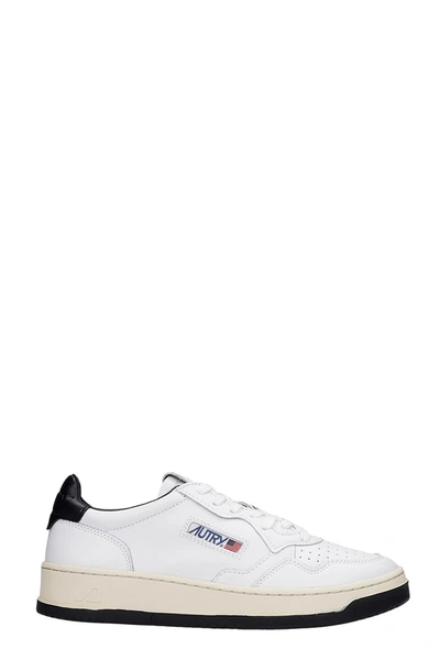 Autry 01 Trainers In White Leather