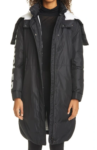 Moncler Hugon Logo Sleeve Water Resistant Down Raincoat In Black