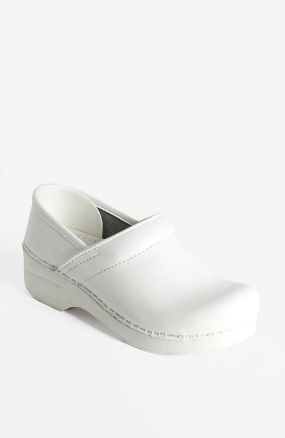 Dansko Women's Professional Clog - Medium Width In White Box