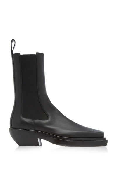 Bottega Veneta The Lean Chelsea Boots In Black