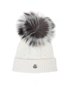 MONCLER POM PON BEANIE IN WHITE