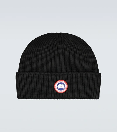 Canada Goose Arctic Disc Toque Ribbed Hat In Black