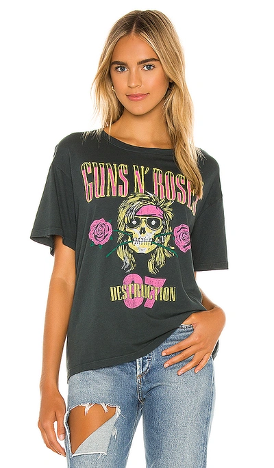 Daydreamer Guns N Roses 图案t恤 – 复古黑色 In Vintage Black