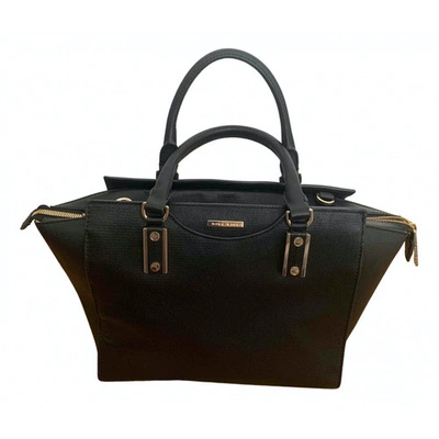 Pre-owned Hugo Boss Black Leather Handbag