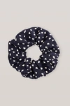 GANNI PRINTED CREPE SCRUNCHIE,5714667073646