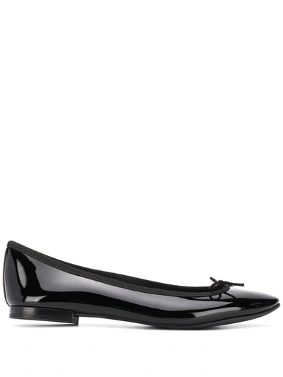 Repetto Bow Detail Patent Ballerina Shoes In Black