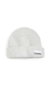 Ganni Logo-patch Ribbed-knit Beanie In Paloma Melange