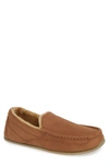 Deer Stags Men's Spun Deer Stag Faux-shearling Moccasin Slippers In Chestnut