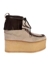 PALM ANGELS WALLABEE CLARKS ANKLE BOOTS IN BEIGE