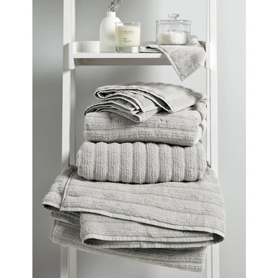 The White Company Hydrocotton Super Jumbo Towel In Pearl Grey
