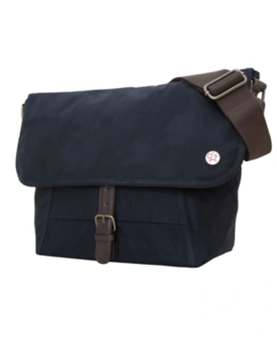Token Waxed Lincoln Small Messenger In Black