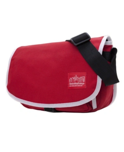 Manhattan Portage Small Sohobo Bag In Red