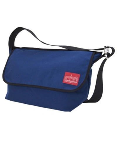 Manhattan Portage Large Vintage Messenger Bag In Navy