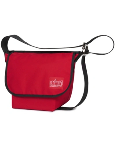 Manhattan Portage Small Downtown Vintage Messenger Bag In Red