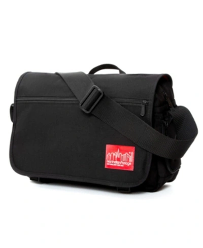 Manhattan Portage Delancy Shoulder Bag In Black