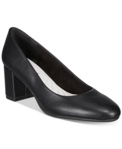 Easy Street Proper Pumps In Black