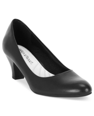 Easy Street Fabulous Pumps In Black